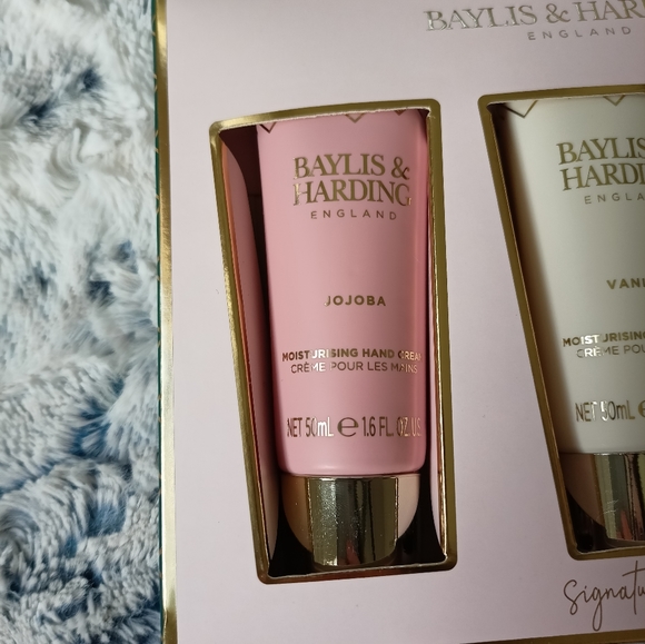 🌷3/15🌷 Baylis & Harding handcrème gift set - Picture 4 of 5